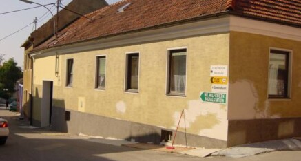 Vorher: Fassade Maissau