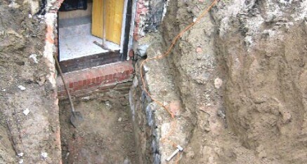Vorher: Kellerstiege Haslach