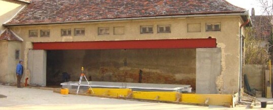 Vorher: Schwimmbad Ravelsbach