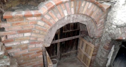 Nachher: Kellereingang Haugsdorf