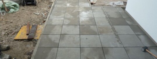 Plattenverlegung Mühlbach